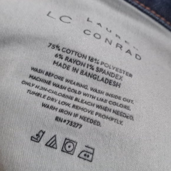 Blue skinny jeans dark wash - Picture 2 of 6